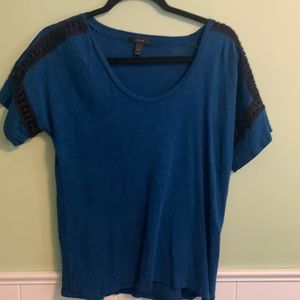 Slub Cotton top blue with black lace shoulder detail